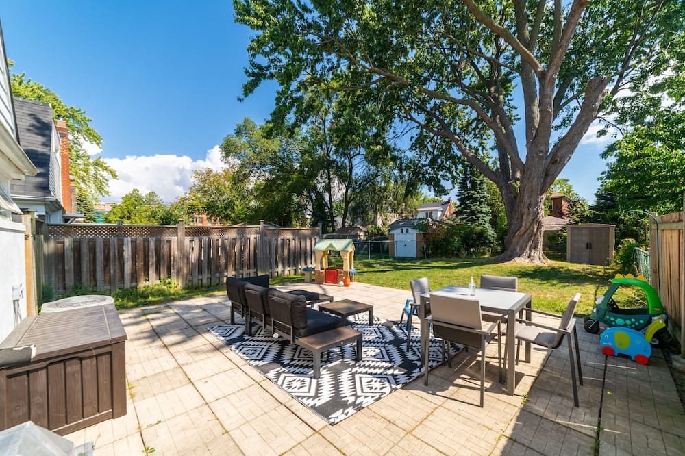 Photo of Outdoor in New Toronto