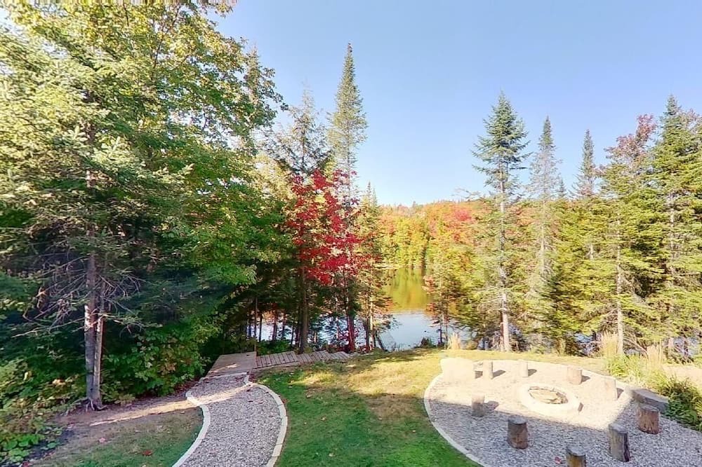 Photo of Outdoor in Mille-Isles