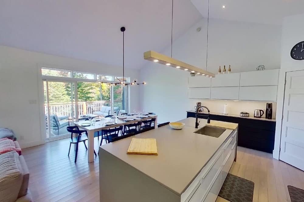Photo of Kitchen in Mille-Isles