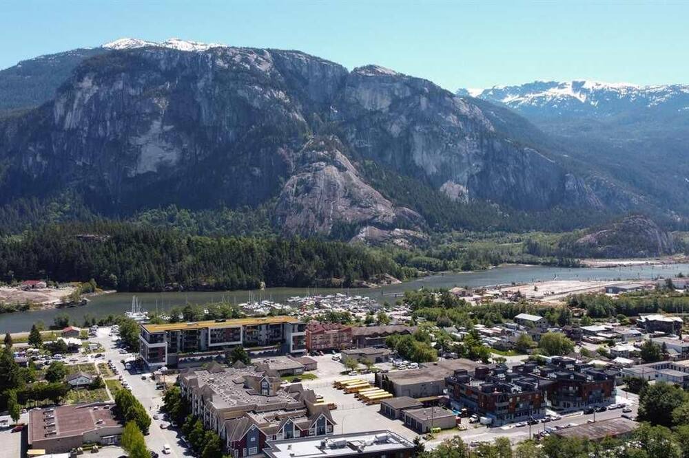 Photo of Others in Downtown Squamish