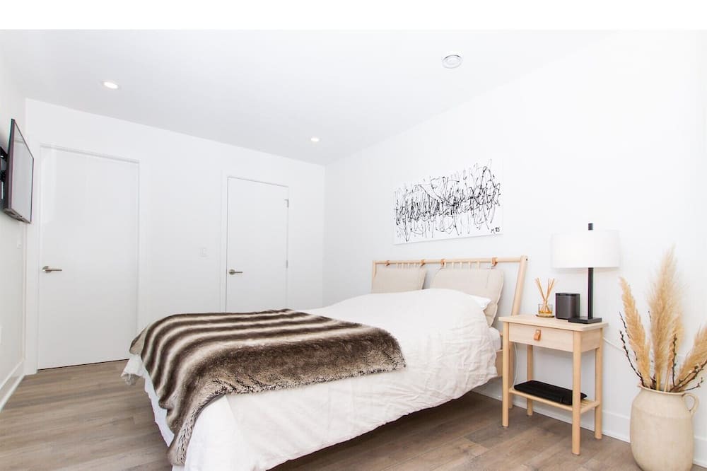 Photo of Bedroom in Downtown Squamish