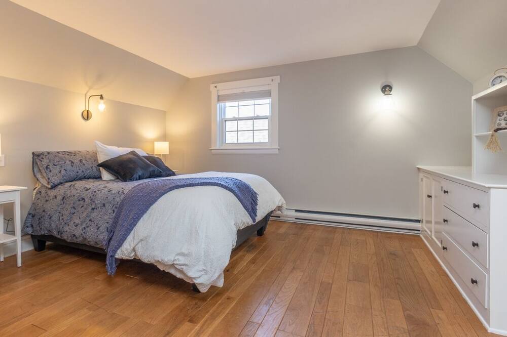 Photo of Bedroom in Yarmouth