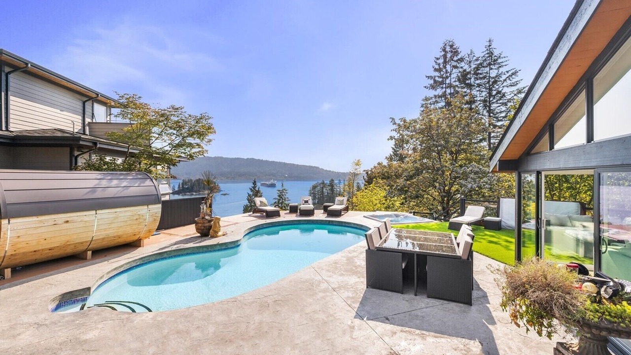 Photo of Outdoor in Deep Cove