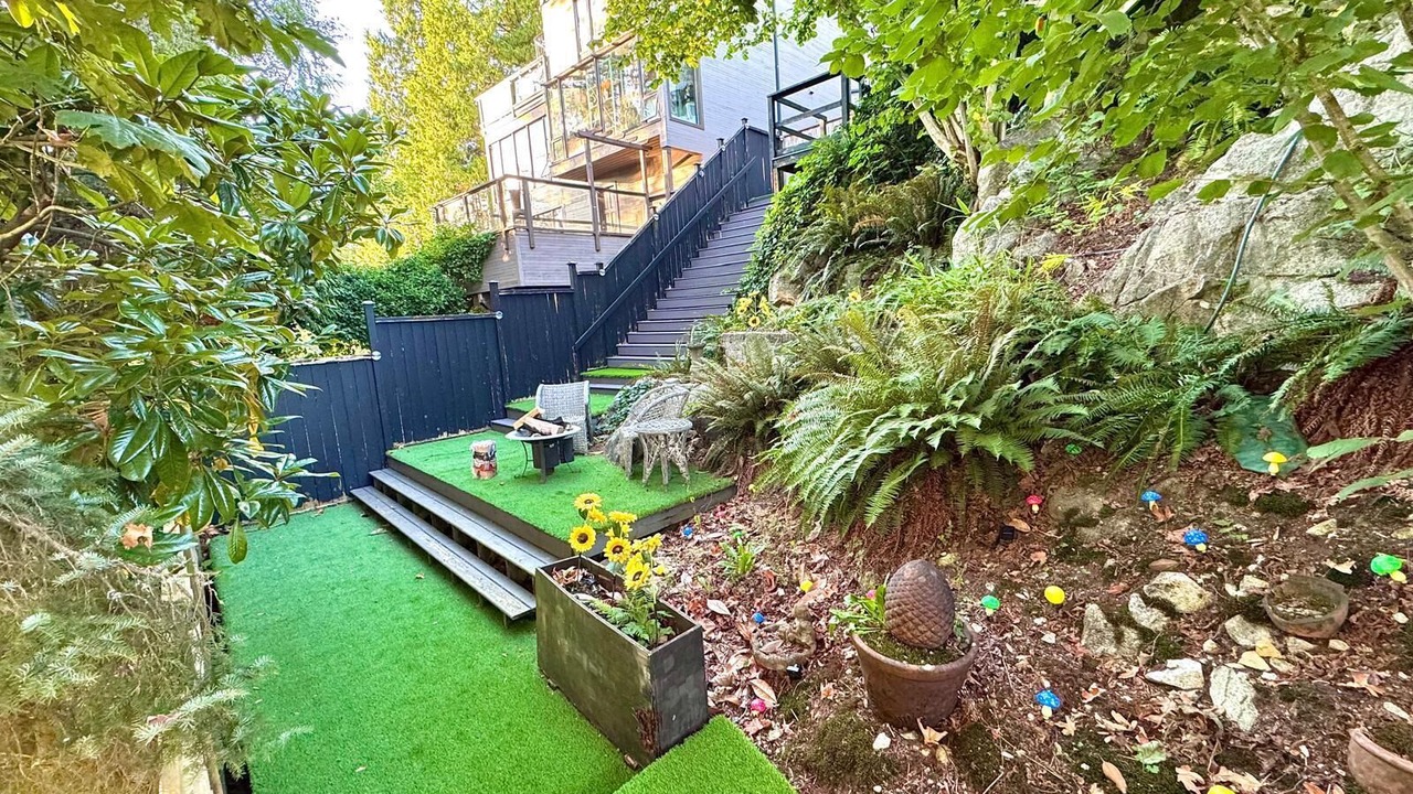 Photo of Outdoor in Deep Cove