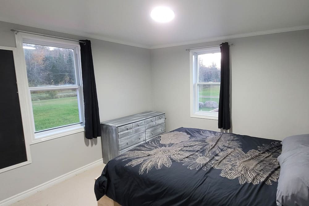 Photo of Bedroom in Arundel