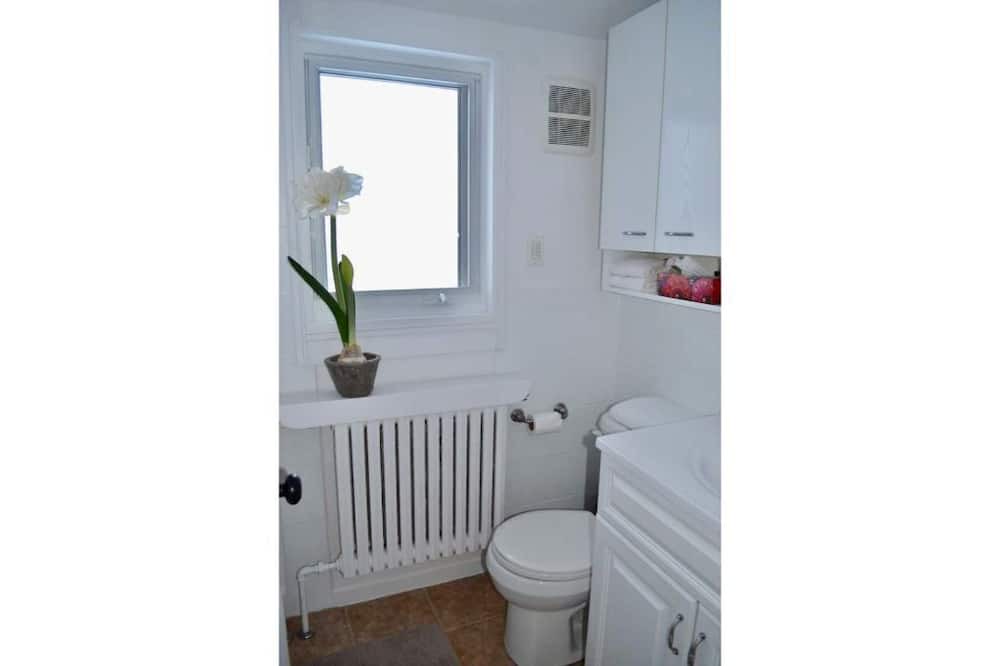 Photo of Bathroom in Montreal