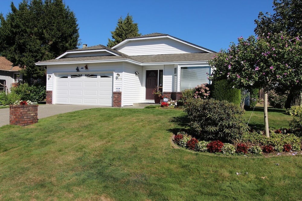 Photo of Outdoor in Surrey Newton