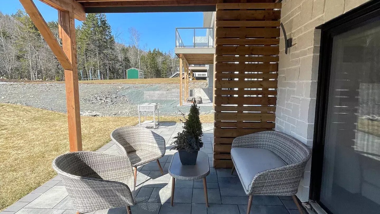 Photo of Patio Balcony in Bedford