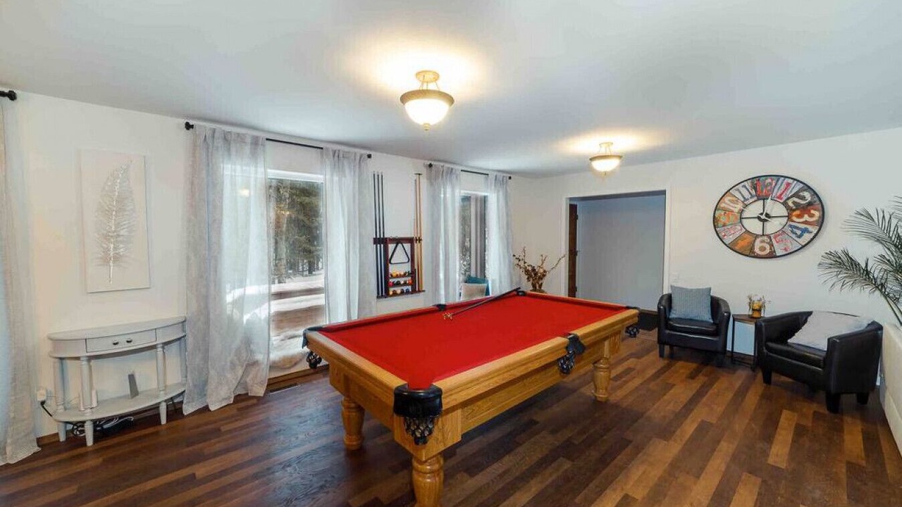 Photo of Bedroom in Bragg Creek