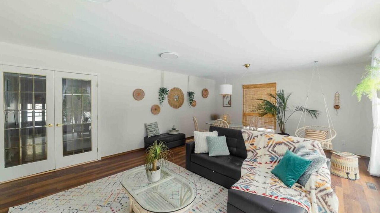Photo of Livingroom in Bragg Creek