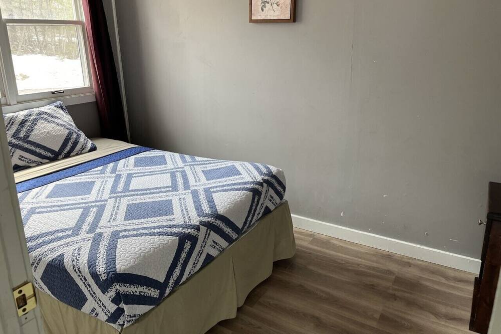 Photo of Bedroom in West Bay