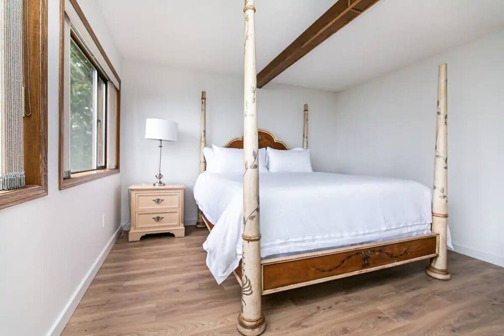 Photo of Bedroom in Sooke