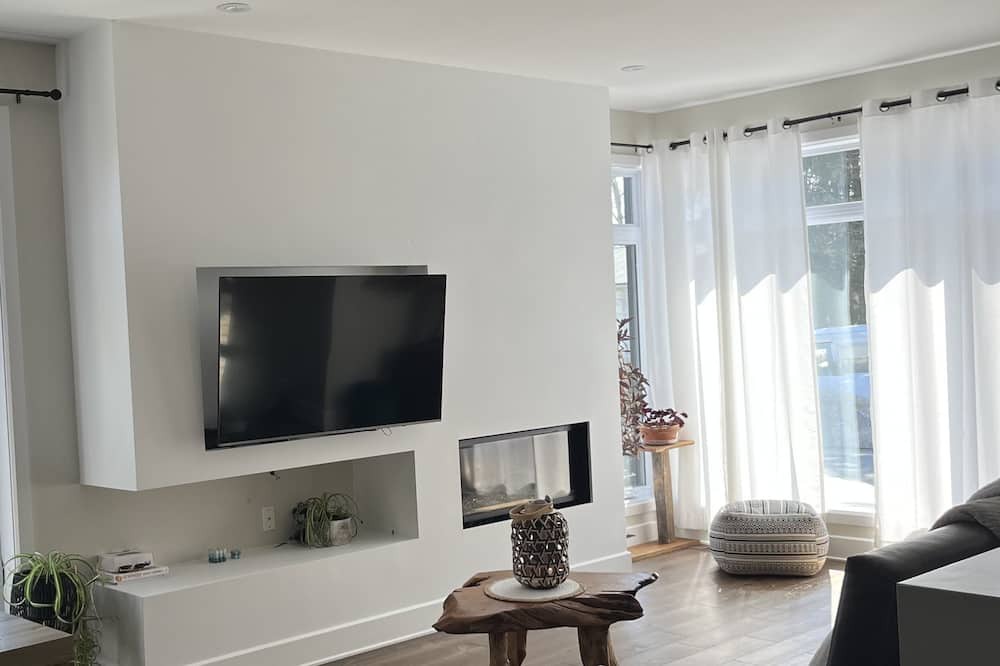 Photo of Livingroom in Therese-De Blainville Regional County Municipality