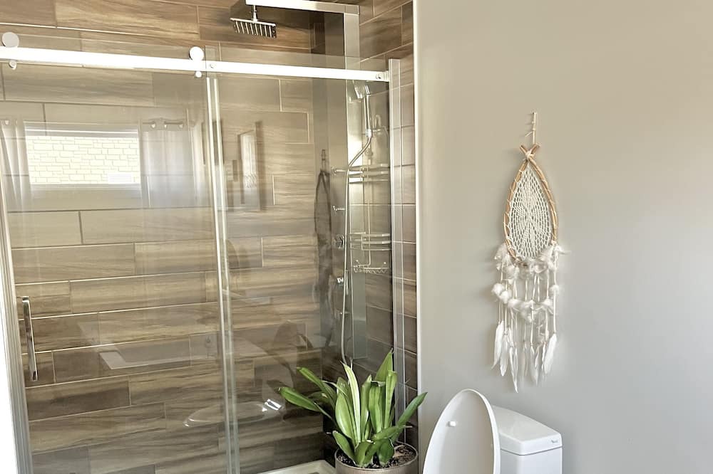Photo of Bathroom in Therese-De Blainville Regional County Municipality