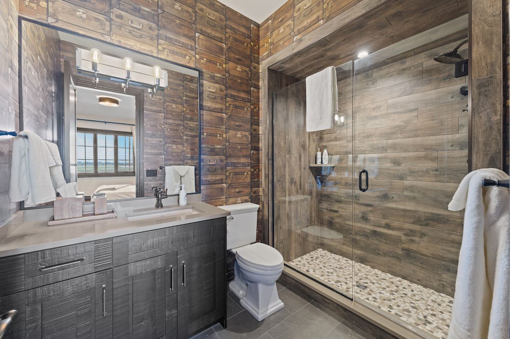 Photo of Bathroom in Town of Essex