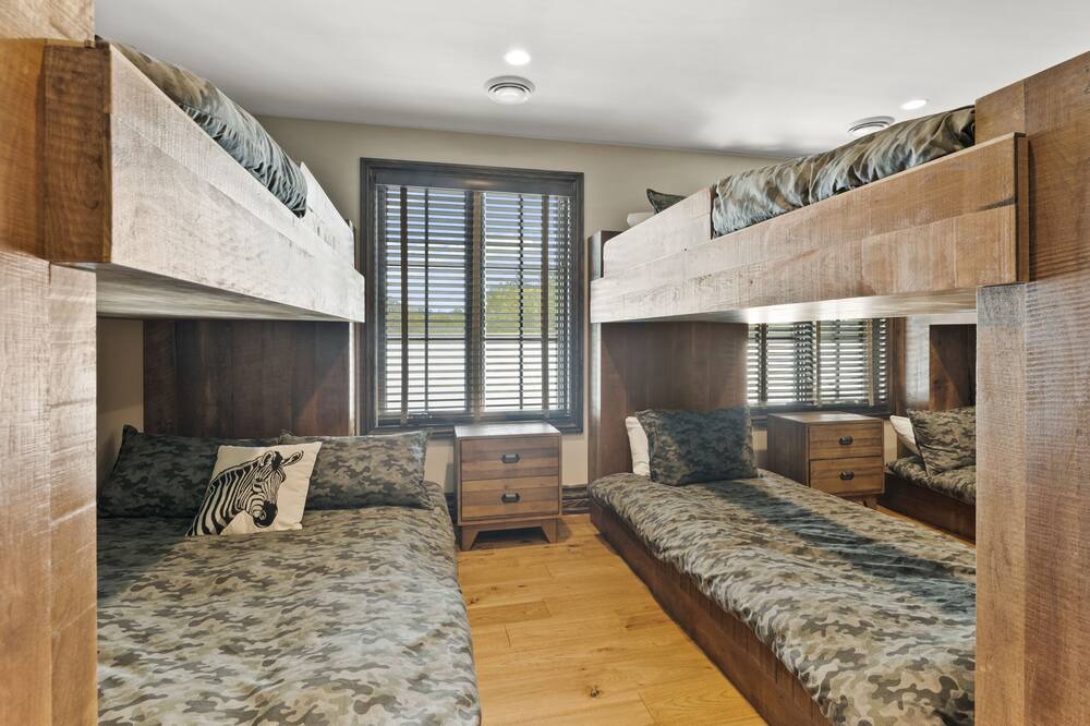 Photo of Bedroom in Town of Essex