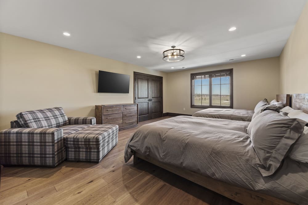 Photo of Bedroom in Town of Essex