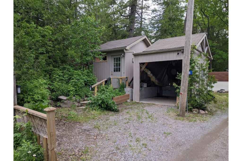 Photo of Outdoor in Centre Hastings