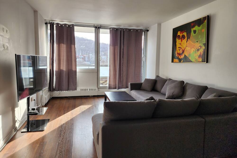 Photo of Livingroom in Mile End