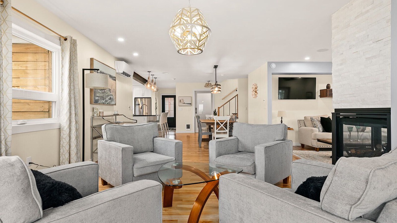 Photo of Livingroom in Peggy's Cove