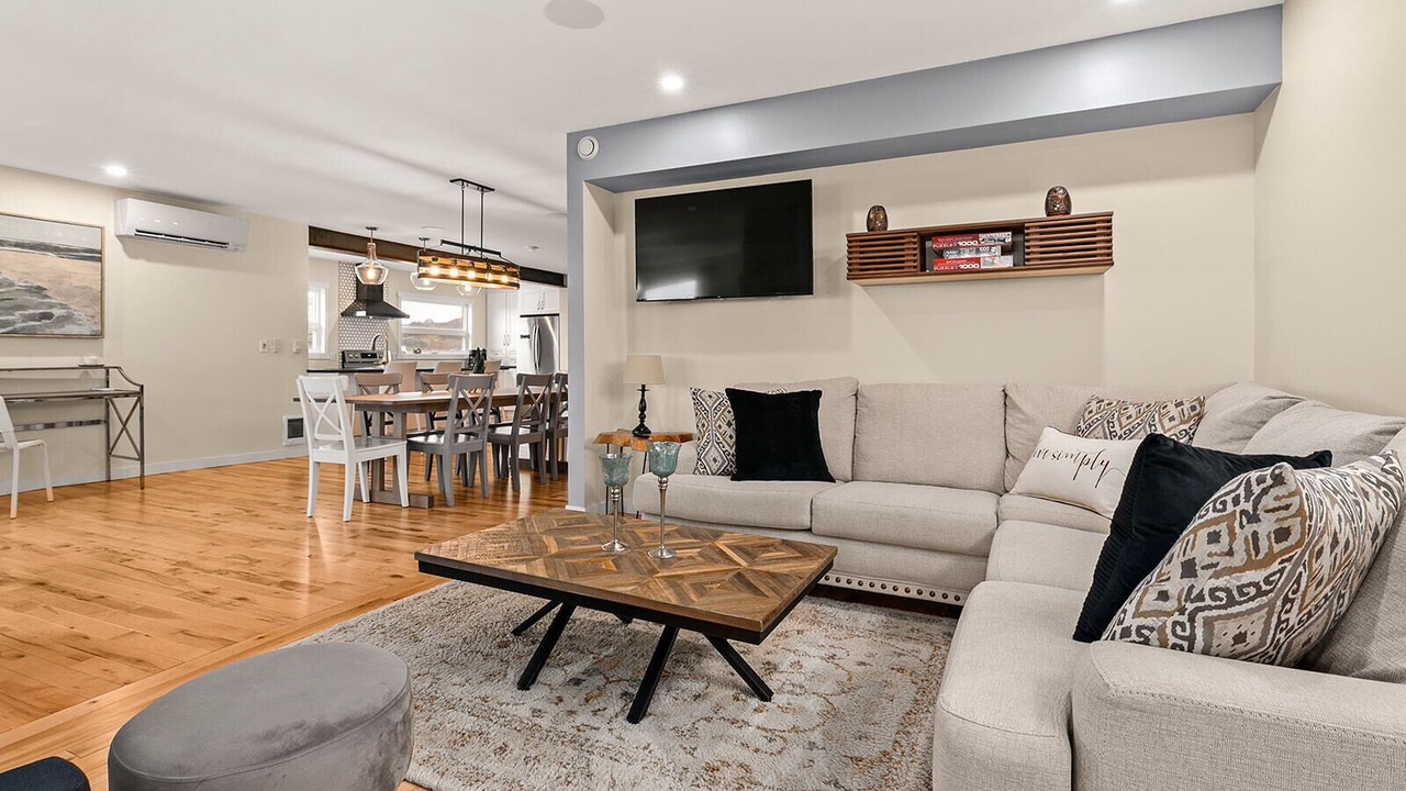Photo of Livingroom in Peggy's Cove
