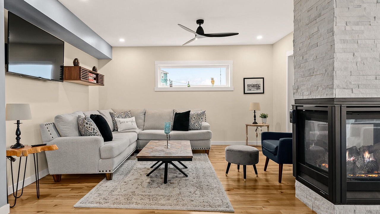 Photo of Livingroom in Peggy's Cove