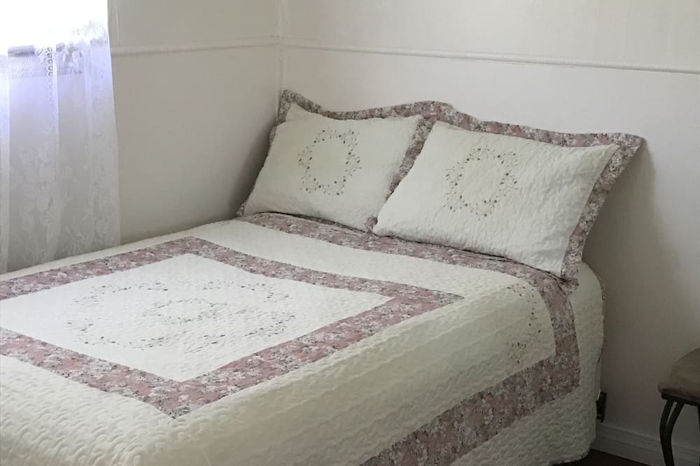 Photo of Bedroom in The Whale Route