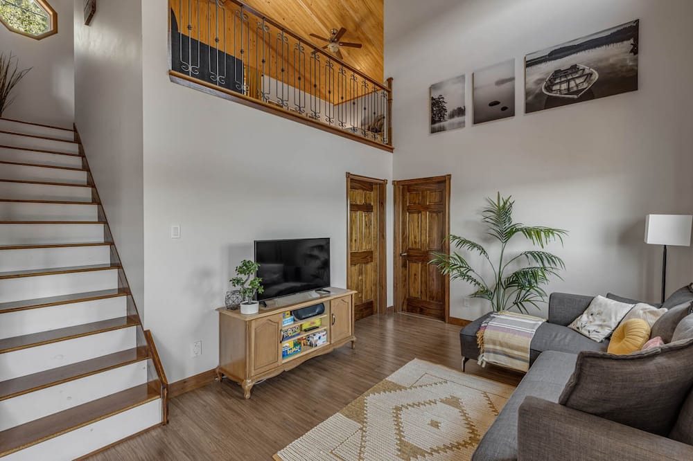 Photo of Livingroom in Squatec