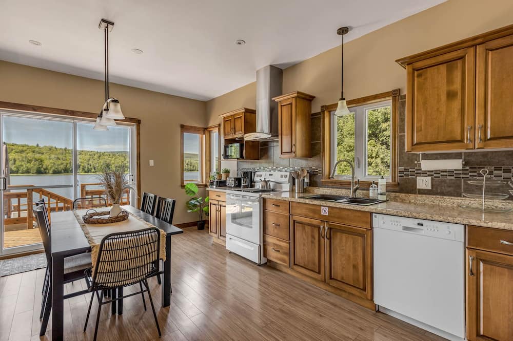 Photo of Kitchen in Squatec