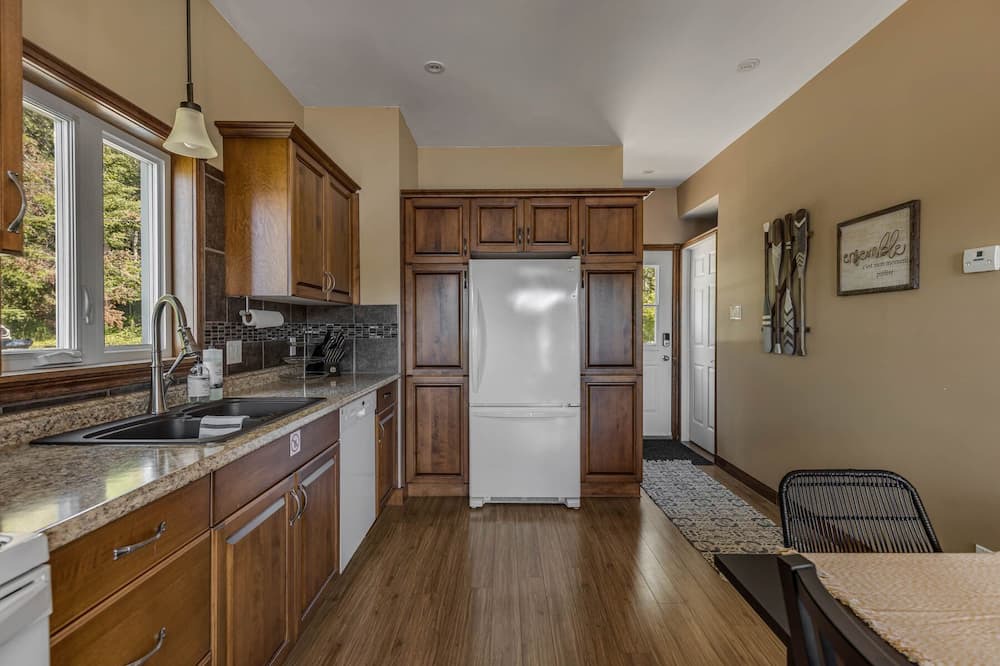 Photo of Kitchen in Squatec