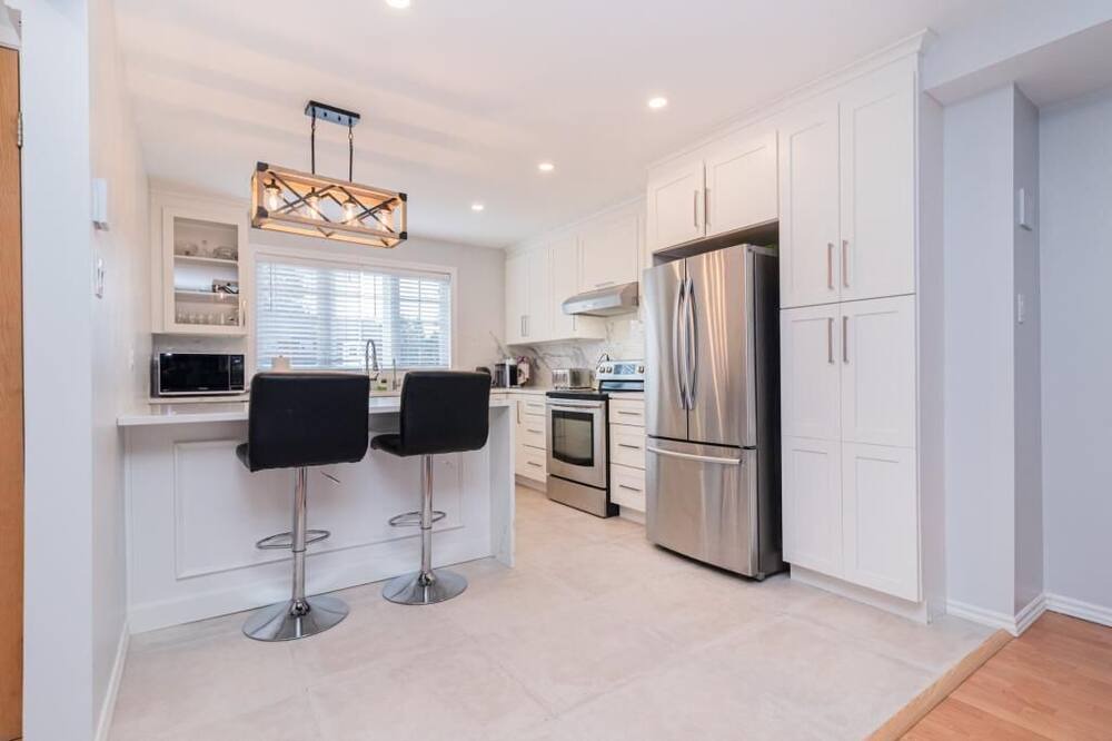 Photo of Kitchen in Pierrefonds-Roxboro