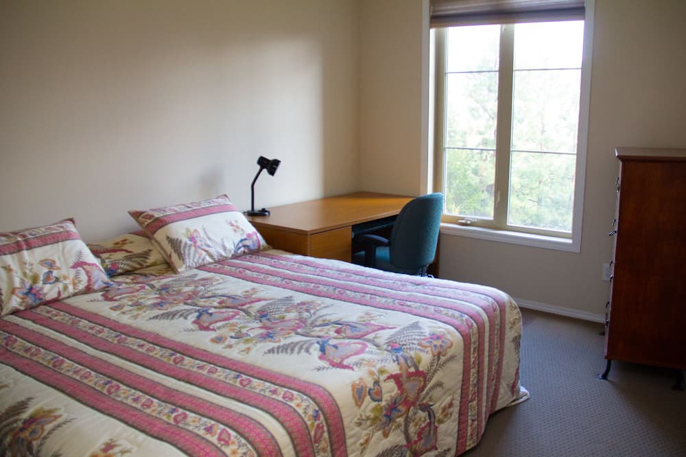 Photo of Bedroom in Quail Ridge