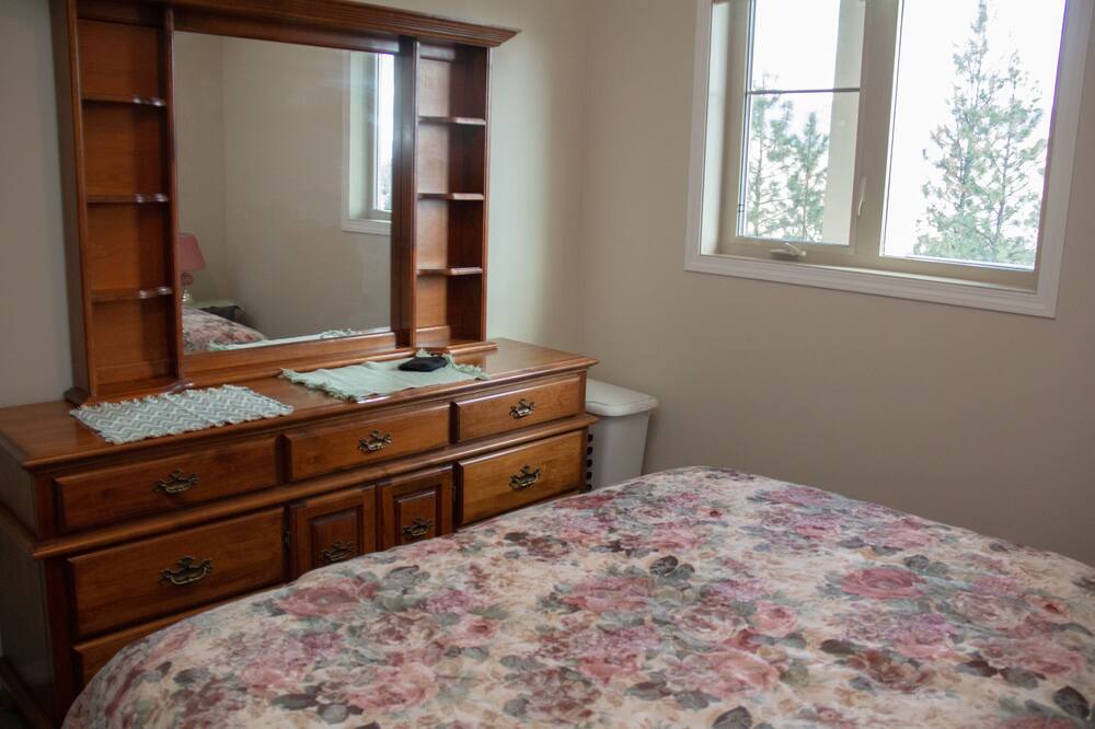 Photo of Bedroom in Quail Ridge