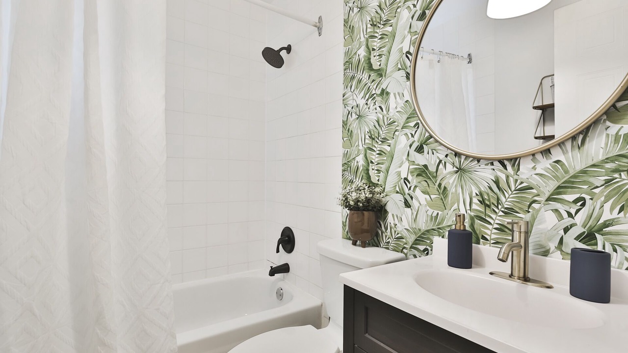 Photo of Bathroom in Cote-Saint-Paul