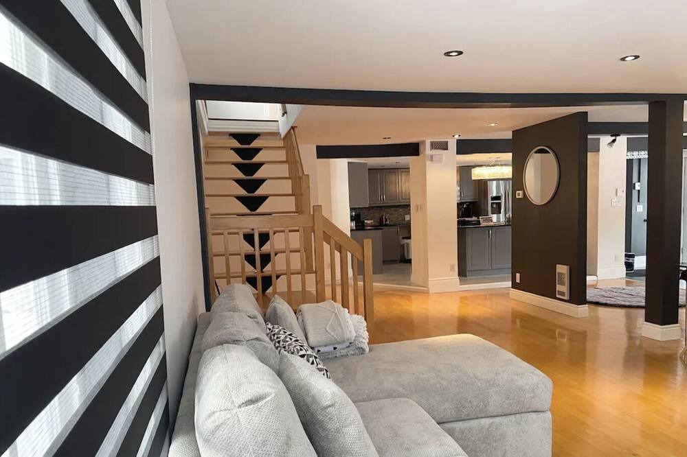 Photo of Livingroom in L'Ile-Bizard