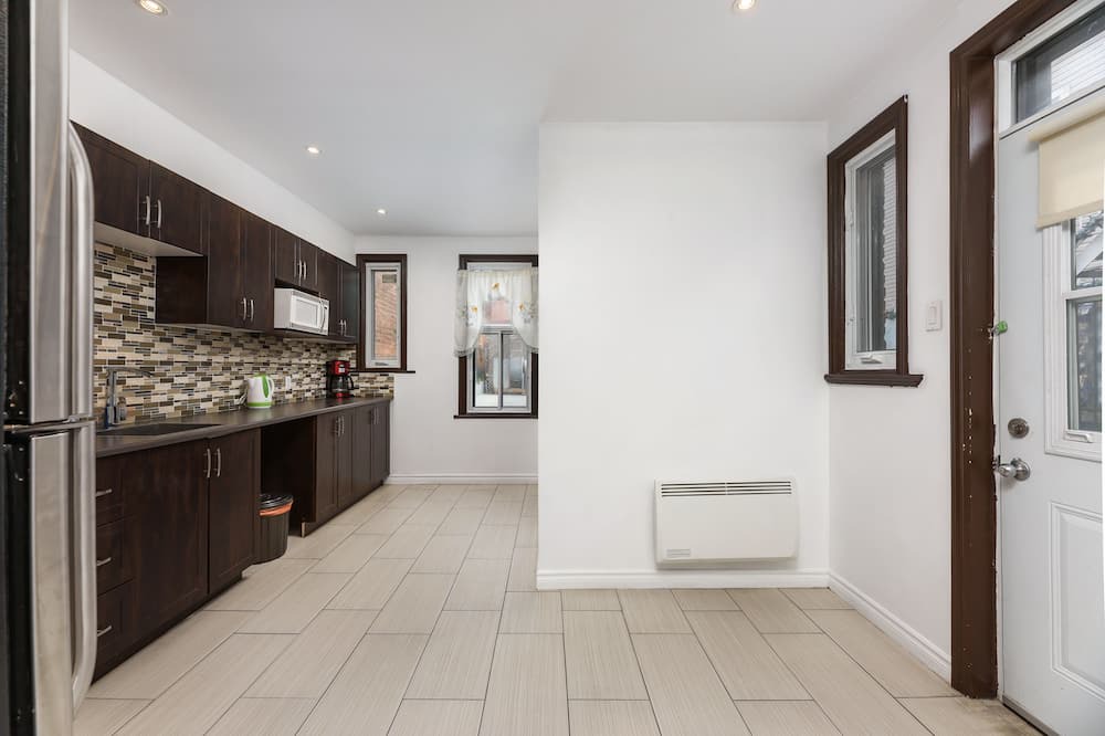 Photo of Kitchen in La Petite-Patrie