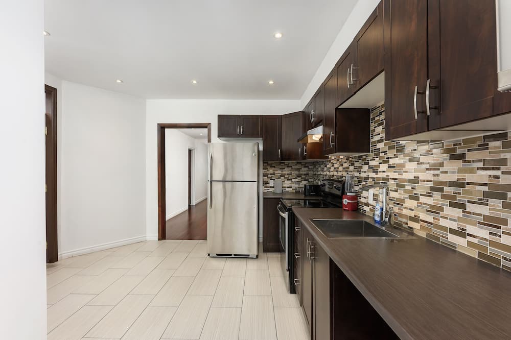 Photo of Kitchen in La Petite-Patrie