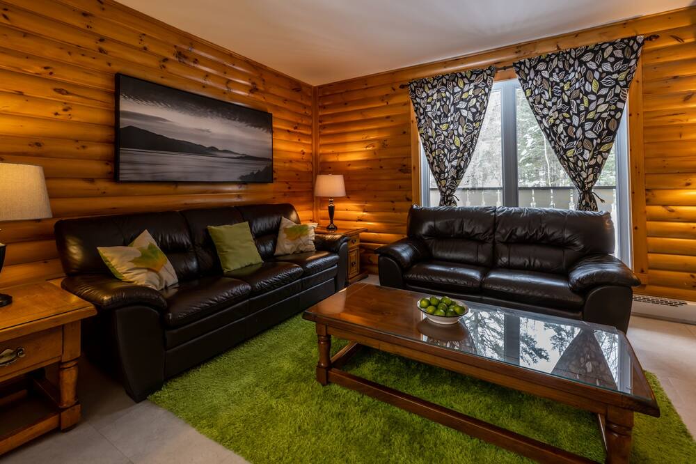 Photo of Livingroom in Sainte-Agathe-des-Monts