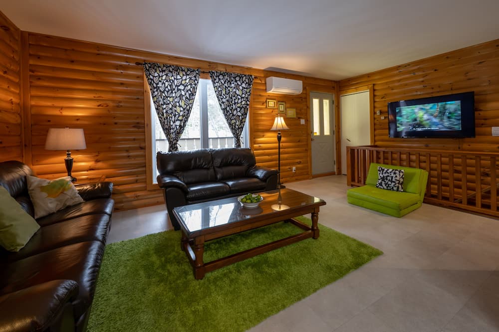 Photo of Livingroom in Sainte-Agathe-des-Monts