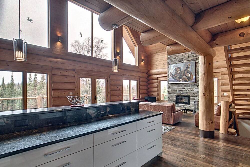 Photo of Kitchen in Val-des-Lacs