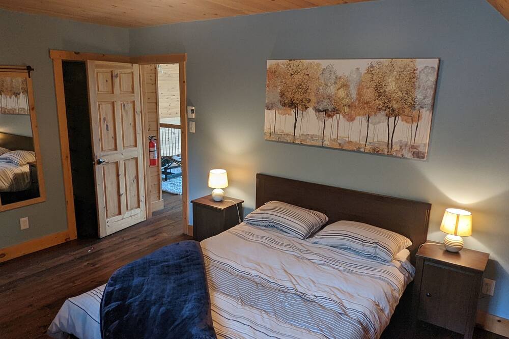 Photo of Bedroom in Val-des-Lacs