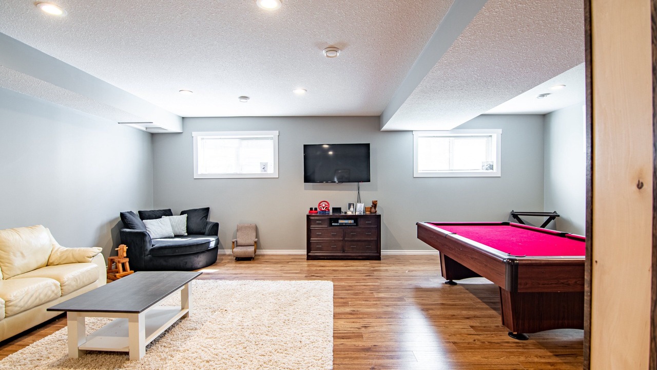 Photo of Bedroom in Parkland Beach