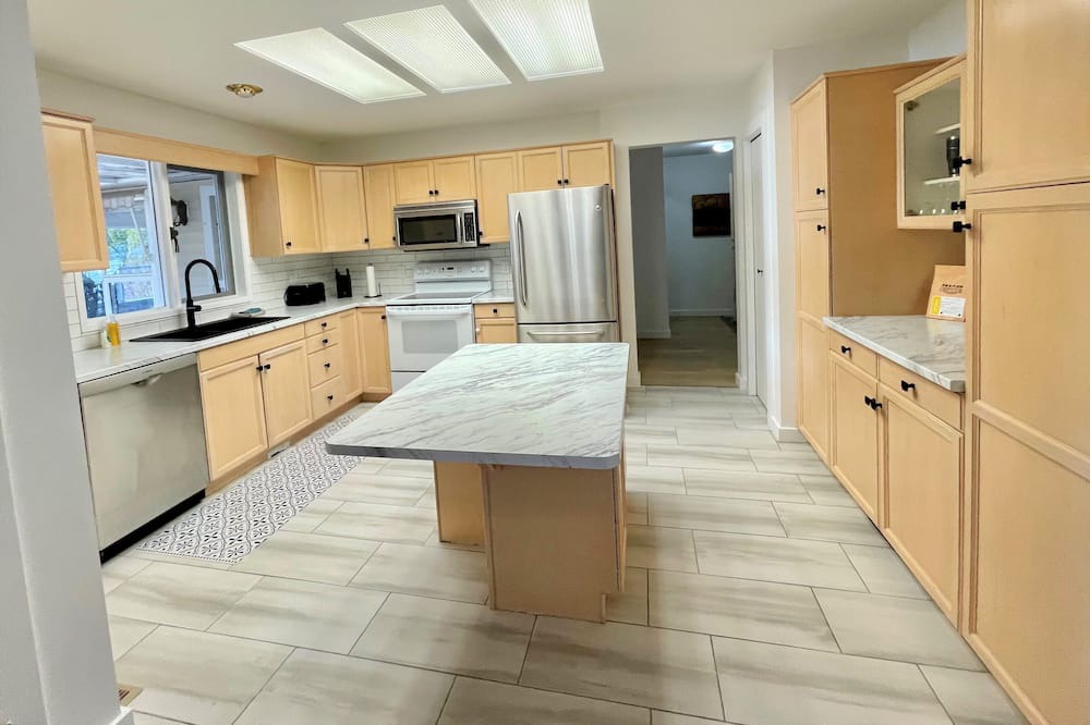 Photo of Kitchen in Salmon Arm