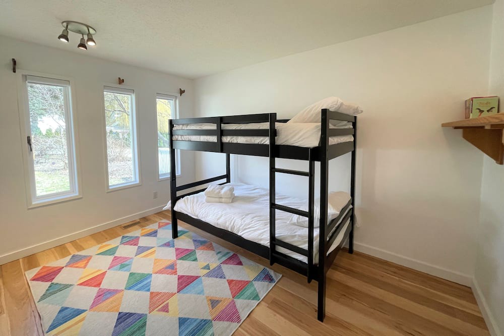 Photo of Bedroom in Salmon Arm