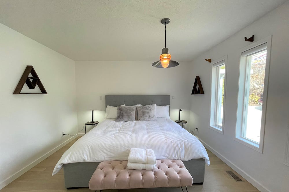 Photo of Bedroom in Salmon Arm