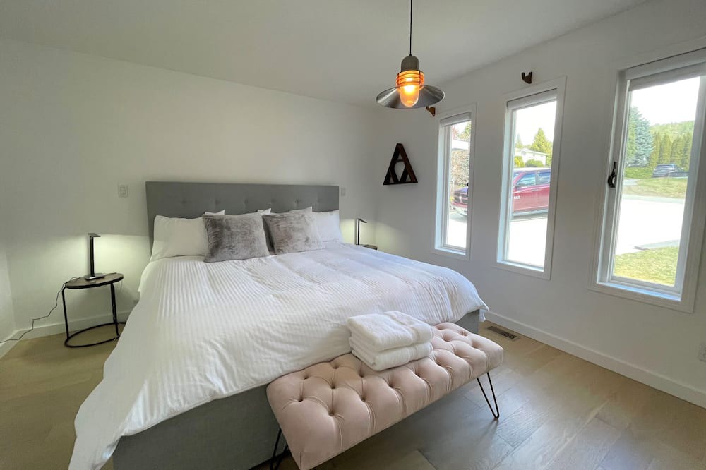 Photo of Bedroom in Salmon Arm