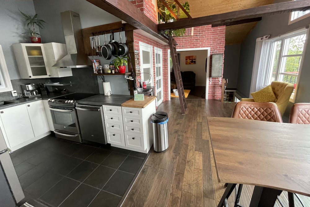 Photo of Kitchen in Rock Forest