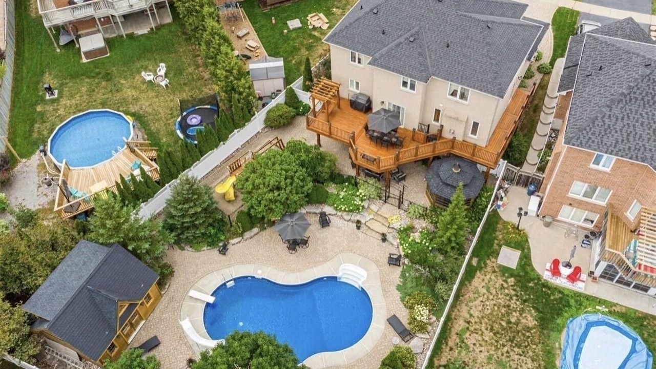 Photo of Outdoor in Bowmanville