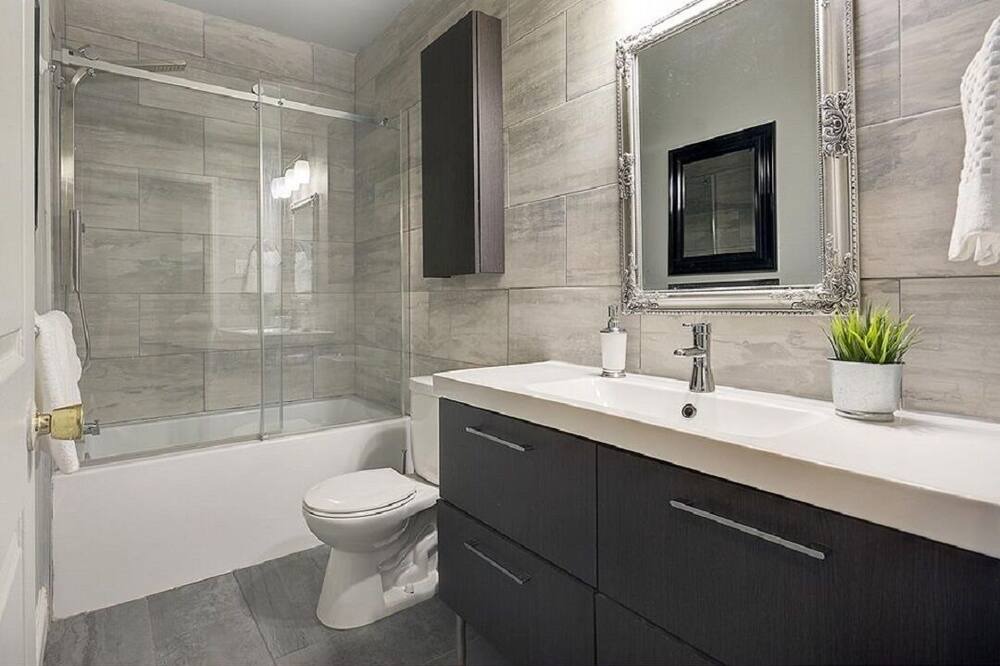 Photo of Bathroom in Hochelaga