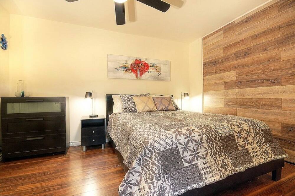 Photo of Bedroom in Hochelaga